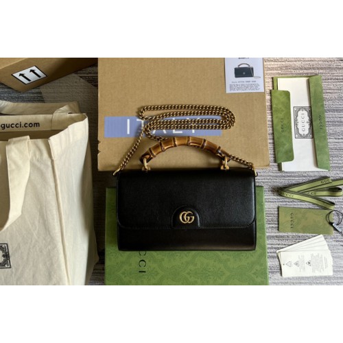 Gucci Diana mini shoulder bag in Black leather Gucci Diana mini shoulder bag in Black leather