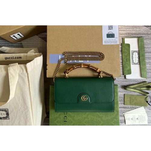 Gucci Diana mini shoulder bag in Green leather