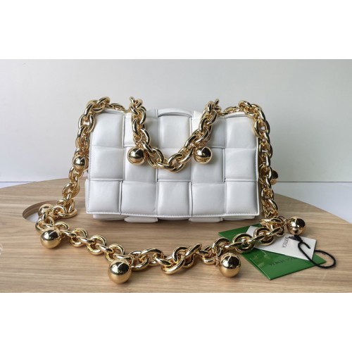 Bottega Veneta Chain Cassette Padded intreccio leather cross-body bag on White Leather Bottega Veneta Chain Cassette Padded intreccio leather cross-body bag on White Leather