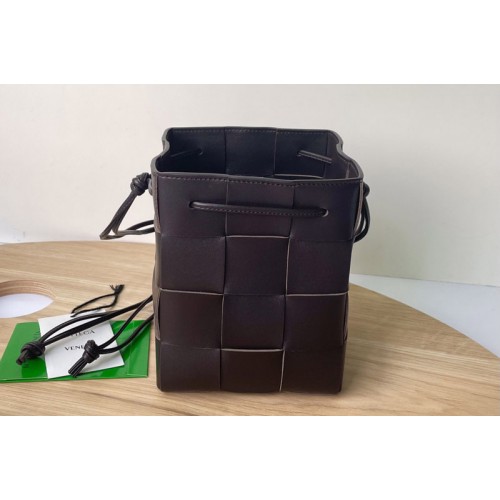 Bottega Veneta Cassette Small intreccio leather cross-body bucket bag in Dark Coffee Leather