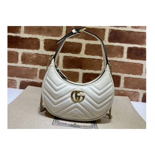 Gucci Marmont half-moon-shaped mini bag in White matelasse chevron leather