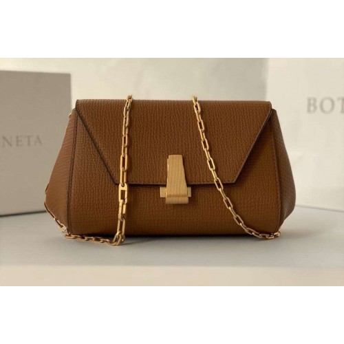 Bottega Veneta Mini BV Angle Shoulder Bags in Brown grainy textured calfskin Bottega Veneta Mini BV Angle Shoulder Bags in Brown grainy textured calfskin