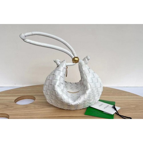 Bottega Veneta Turn Small intrecciato leather pouch in White Leather