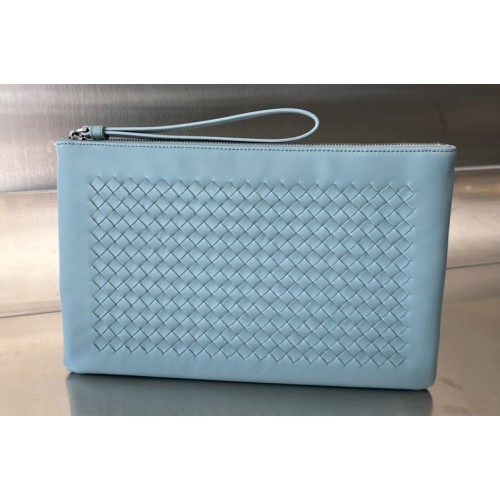 Bottega Veneta Pouch Bag in Gray Leather Bottega Veneta Pouch Bag in Gray Leather