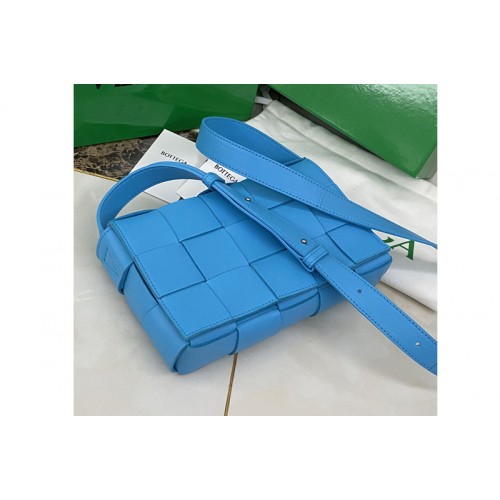 Bottega Veneta Cassette cross-body bag in Blue double-face maxi weave Bottega Veneta Cassette cross-body bag in Blue double-face maxi weave