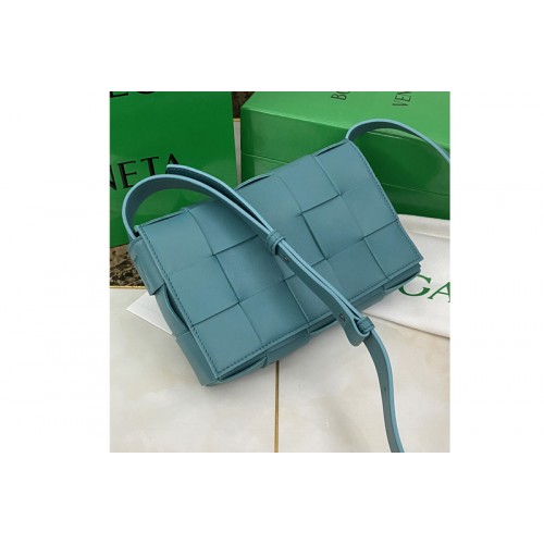 Bottega Veneta Cassette cross-body bag in Mallard double-face maxi weave