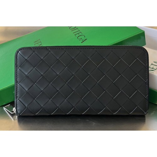 Bottega Veneta Intrecciato Zip Around Wallet in Black Leather Bottega Veneta Intrecciato Zip Around Wallet in Black Leather