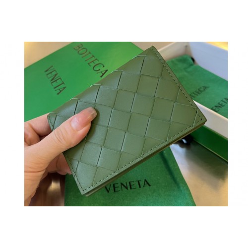 Bottega Veneta Intrecciato Business Card Case in Avocado Leather Bottega Veneta Intrecciato Business Card Case in Avocado Leather