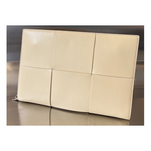 Bottega Veneta Arco Document Case in Apricot Leather Bottega Veneta Arco Document Case in Apricot Leather