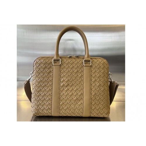 Bottega Veneta Slim Intrecciato Briefcase Bag in Brown Leather Bottega Veneta Slim Intrecciato Briefcase Bag in Brown Leather