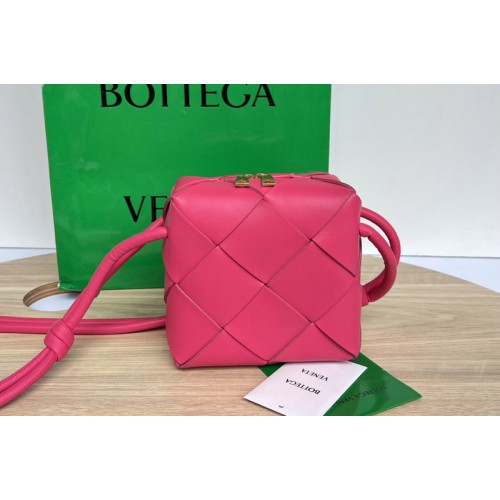 Bottega Veneta Mini Cassette Camera Bag in Cranberry intreccio leather Bottega Veneta Mini Cassette Camera Bag in Cranberry intreccio leather