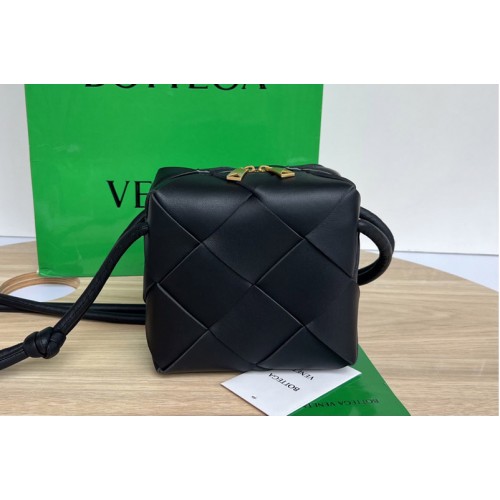 Bottega Veneta Mini Cassette Camera Bag in Black intreccio leather