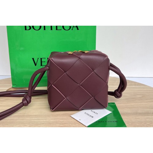 Bottega Veneta Mini Cassette Camera Bag in Bordeaux intreccio leather