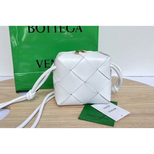 Bottega Veneta Mini Cassette Camera Bag in White intreccio leather