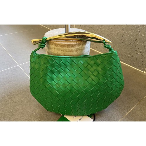 Bottega Veneta Sardine Bag in Green intrecciato leather