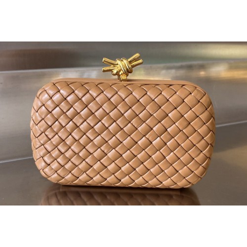 Bottega Veneta Knot Clutch Bag in Brown Leather Bottega Veneta Knot Clutch Bag in Brown Leather