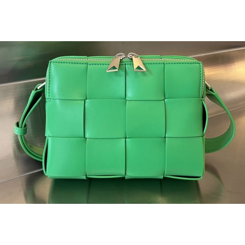 Bottega Veneta Cassette Camera Bag In Parakeet Leather Bottega Veneta Cassette Camera Bag In Parakeet Leather