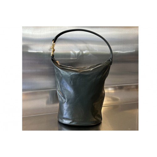 Bottega Veneta Medium Hobo Knot Bag in Dark Green Leather