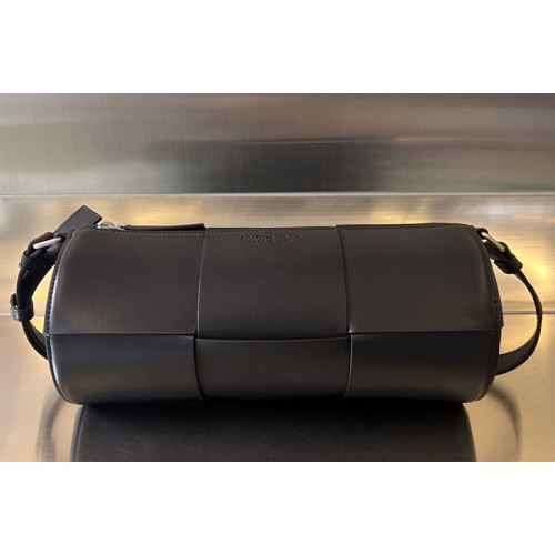 Bottega Veneta Medium Canette Bag in Black Leather Bottega Veneta Medium Canette Bag in Black Leather