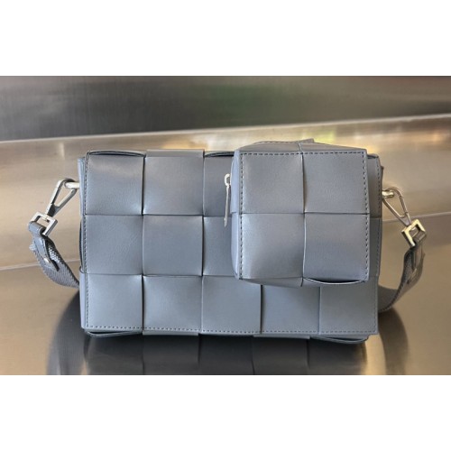 Bottega Veneta Cassette With Versatile Strap Bag in Grey Leather Bottega Veneta Cassette With Versatile Strap Bag in Grey Leather