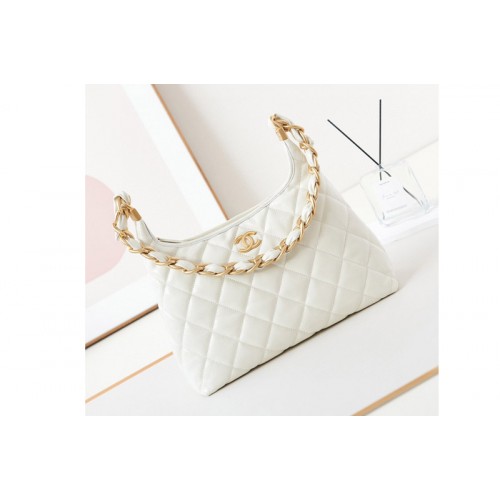 Chanel Large Hobo Bag in White Shiny Lambskin