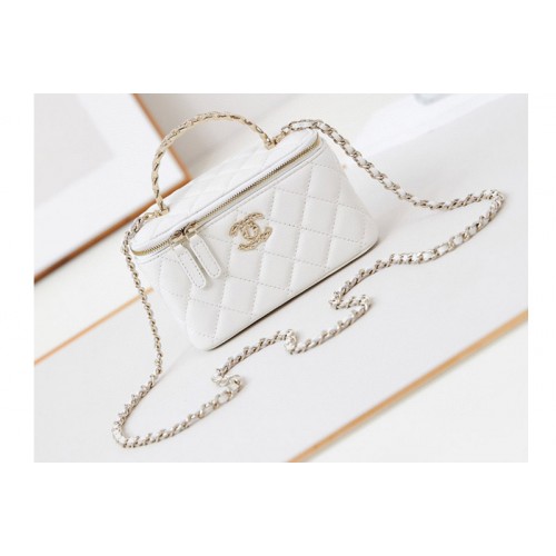 Chanel AP3768 Clutch on Chain bag in White Lambskin