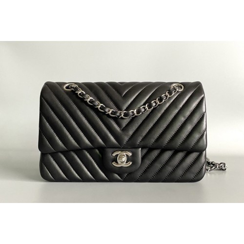 Chanel Classic Flap Bag in Black Leather