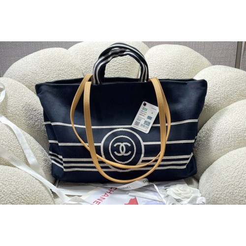 Chanel Tote Bag in Blue