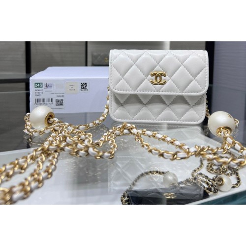 Chanel AP4010 Clutch With Chain in White Lambskin