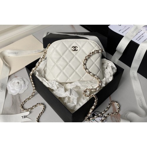 Chanel AP4000 Classic clutch with chain in White Leather