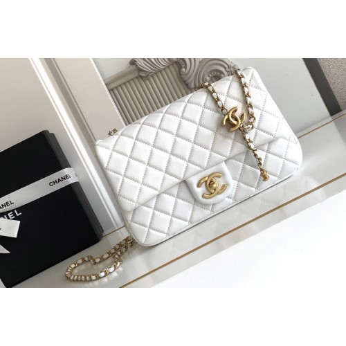 Chanel Flap Bag in White Leather