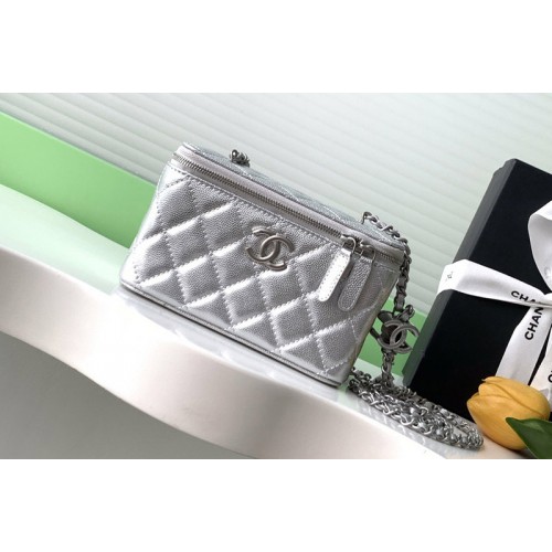 Chanel Long Vanity With Chain in Silver Leather
