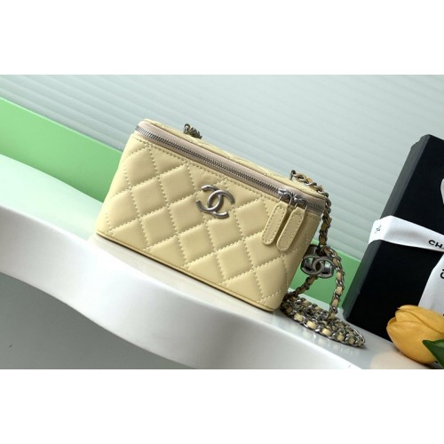 Chanel Long Vanity With Chain in Yellow Leather