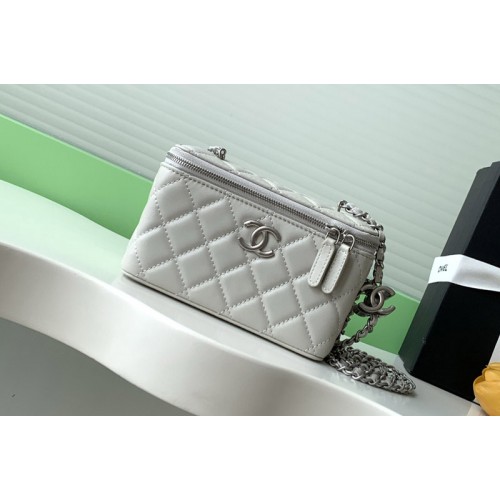 Chanel Long Vanity With Chain in White Leather Chanel Long Vanity With Chain in White Leather