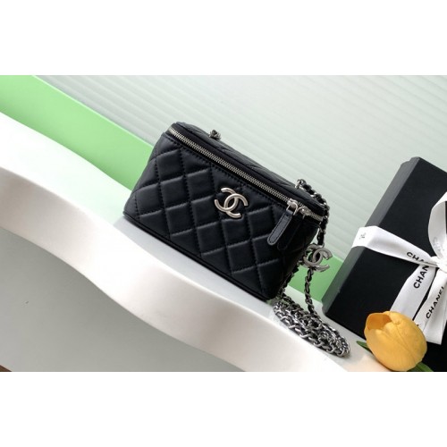 Chanel Long Vanity With Chain in Black Leather