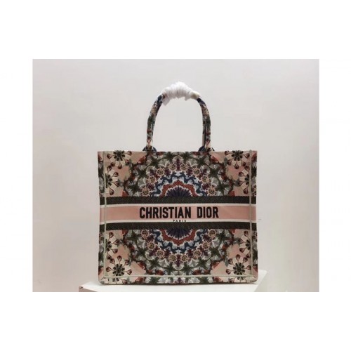 Dior M1286 Book Tote 42mm bag in embroidered canvas With kaleidoscope
