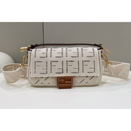 Fendi 8BR600 medium Baguette bag in White Leather