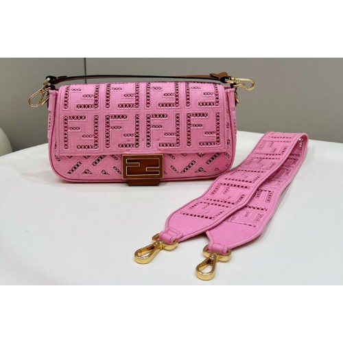 Fendi 8BR600 medium Baguette bag in Pink Leather