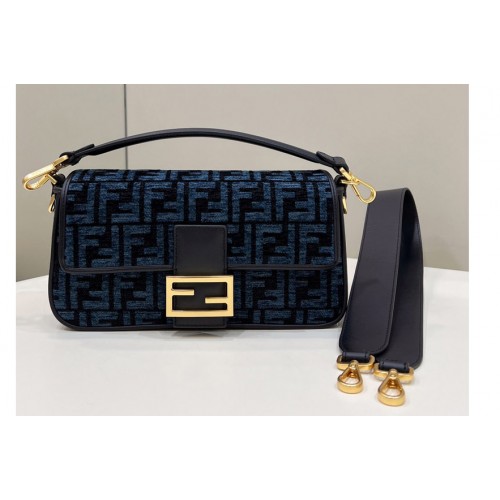 Fendi 8BR600 Baguette medium bag in Blue FF tapestry fabric Fendi 8BR600 Baguette medium bag in Blue FF tapestry fabric
