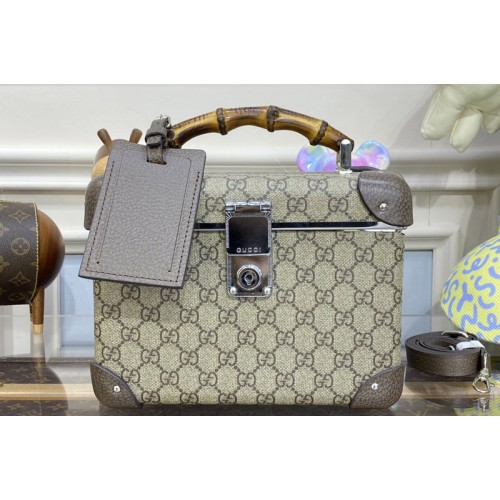 Gucci Globe-Trotter beauty case in Beige and ebony Supreme canvas