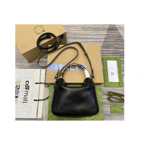 Gucci Diana Small Shoulder Bag in Black leather