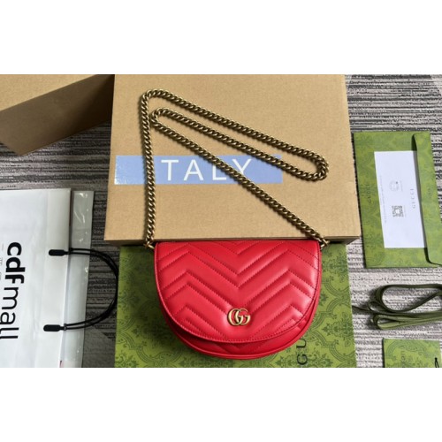 Gucci Marmont Matelasse Chain Mini Bag in Red matelasse chevron leather Gucci Marmont Matelasse Chain Mini Bag in Red matelasse chevron leather