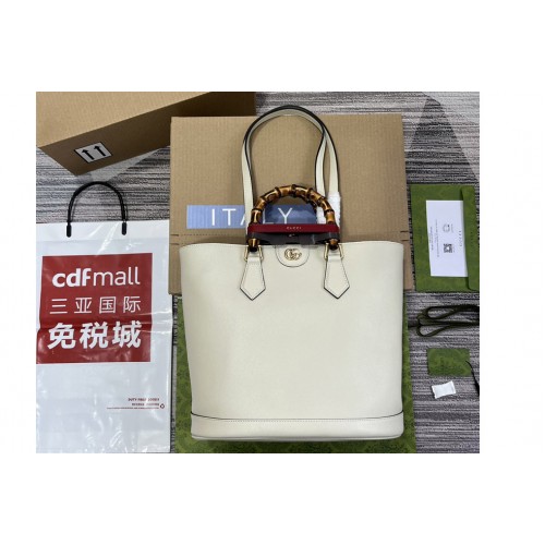 Gucci Diana Medium Tote Bag in White leather