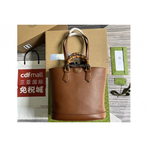 Gucci Diana Medium Tote Bag in Brown leather