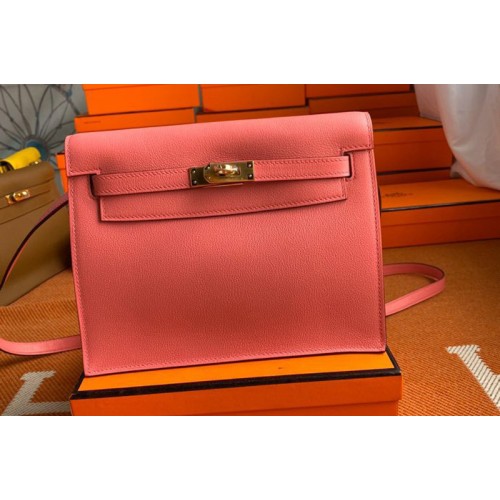 Hermes Kelly Danse 22cm Bag in Red Evercolor Leather with Gold Buckle Hermes Kelly Danse 22cm Bag in Red Evercolor Leather with Gold Buckle
