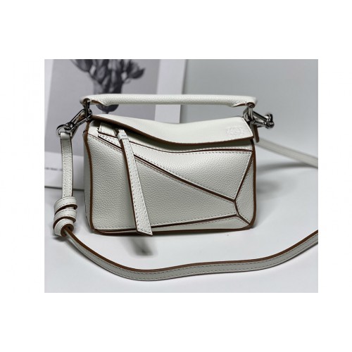Loewe Mini Puzzle bag in White classic calfskin Loewe Mini Puzzle bag in White classic calfskin
