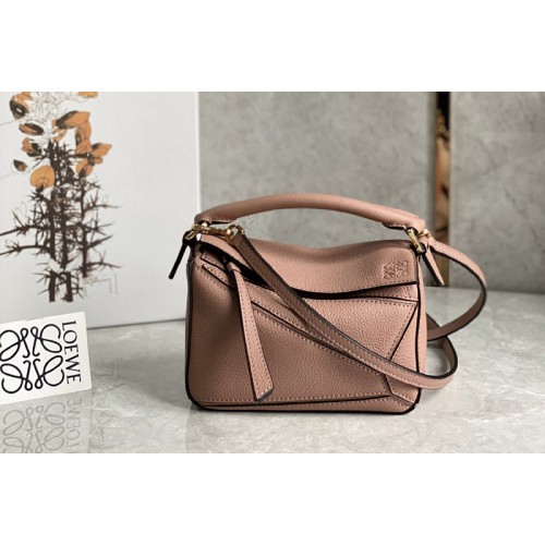 Loewe Mini Puzzle bag in Pink classic calfskin Loewe Mini Puzzle bag in Pink classic calfskin