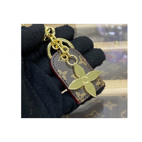 Louis Vuitton M00833 For You And Me Bag Charm & 038 Key Holder in Monogram canvas Louis Vuitton M00833 For You And Me Bag Charm & 038 Key Holder in Monogram canvas