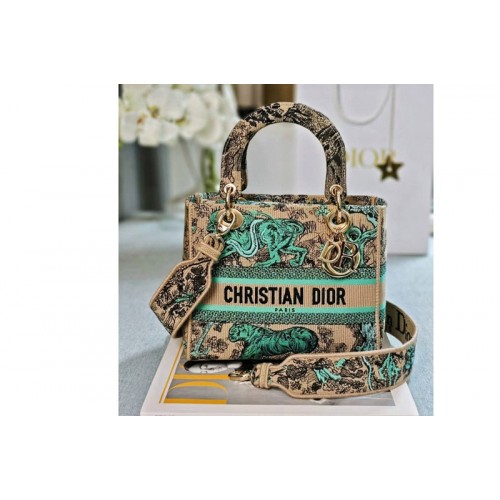 Dior M0565 Medium Dioriviera Lady D-Lite Bag in Raffia with Aquamarina Toile de Jouy Sauvage Embroidery Dior M0565 Medium Dioriviera Lady D-Lite Bag in Raffia with Aquamarina Toile de Jouy Sauvage Embroidery