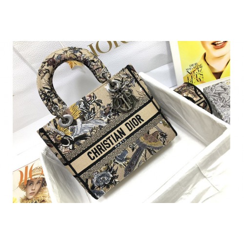Dior M0565 Medium Lady D-Lite bag in Multicolor Embroidery Dior M0565 Medium Lady D-Lite bag in Multicolor Embroidery